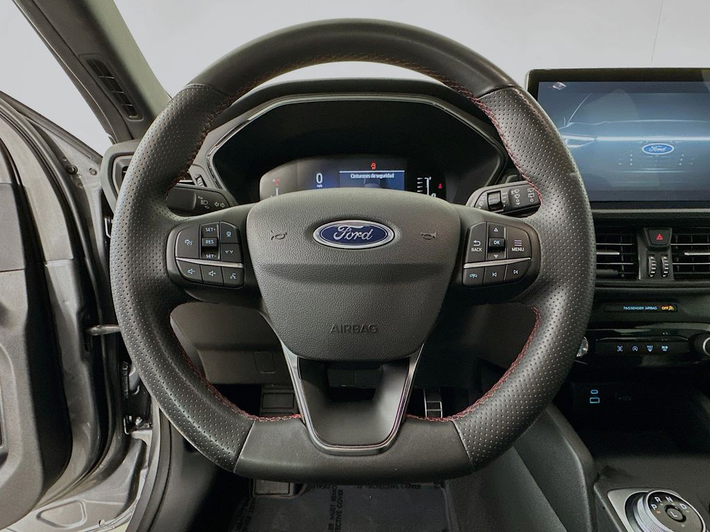 Thumbnail: 2023 Ford Escape - 15