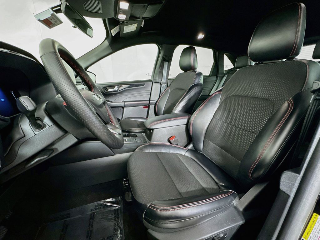 Thumbnail: 2025 Ford Escape - 11