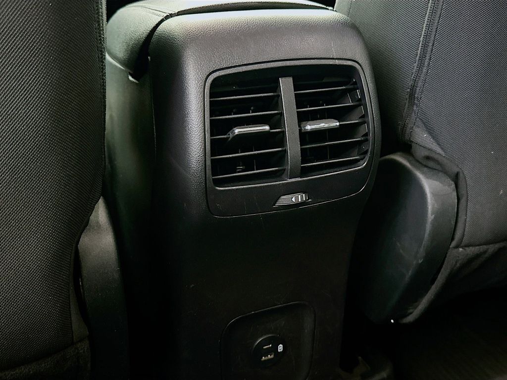 Thumbnail: 2022 Ford Escape - 22