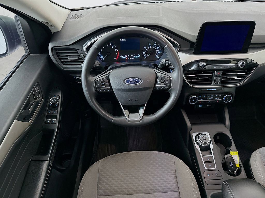 Thumbnail: 2022 Ford Escape - 9