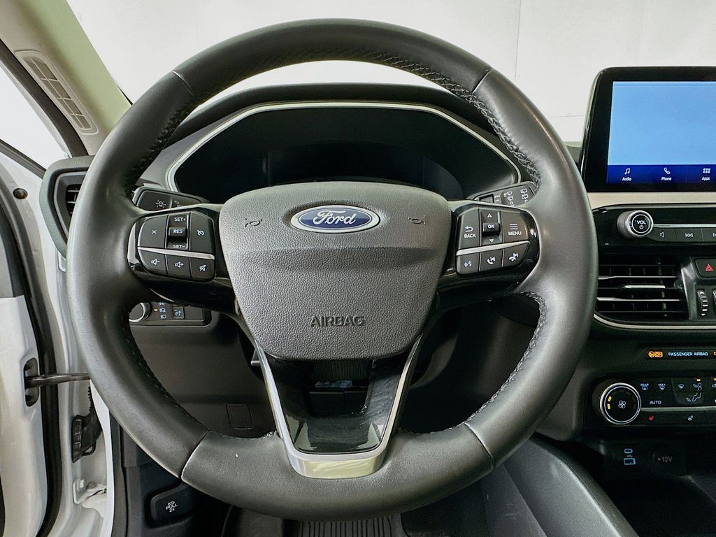 Thumbnail: 2022 Ford Escape - 14