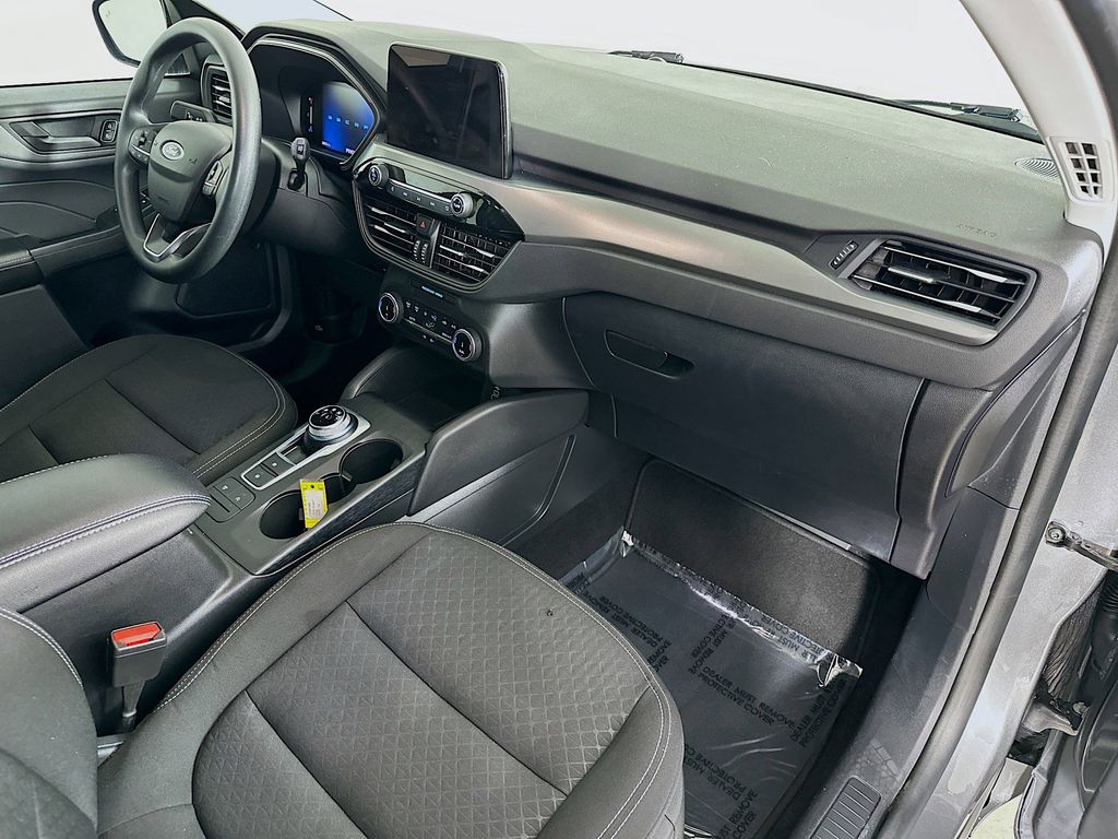 Thumbnail: 2025 Ford Escape - 32