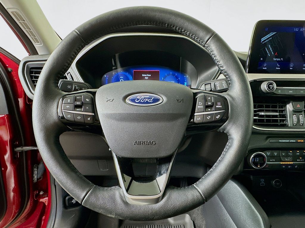 Thumbnail: 2021 Ford Escape - 14