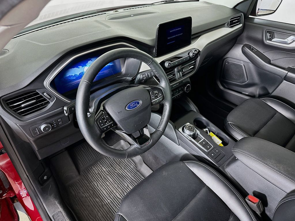 Thumbnail: 2021 Ford Escape - 2