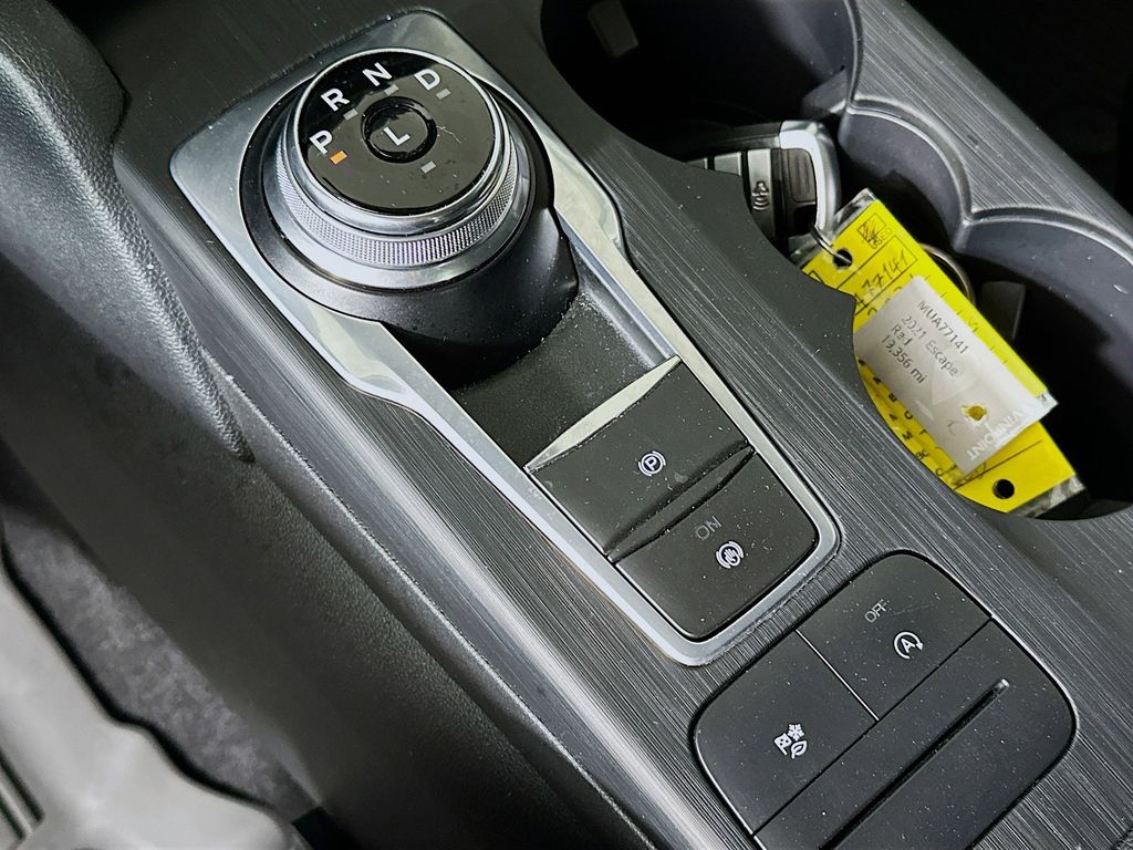 Thumbnail: 2021 Ford Escape - 18