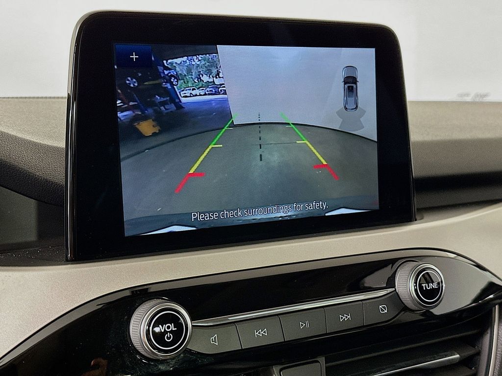 Thumbnail: 2021 Ford Escape - 29