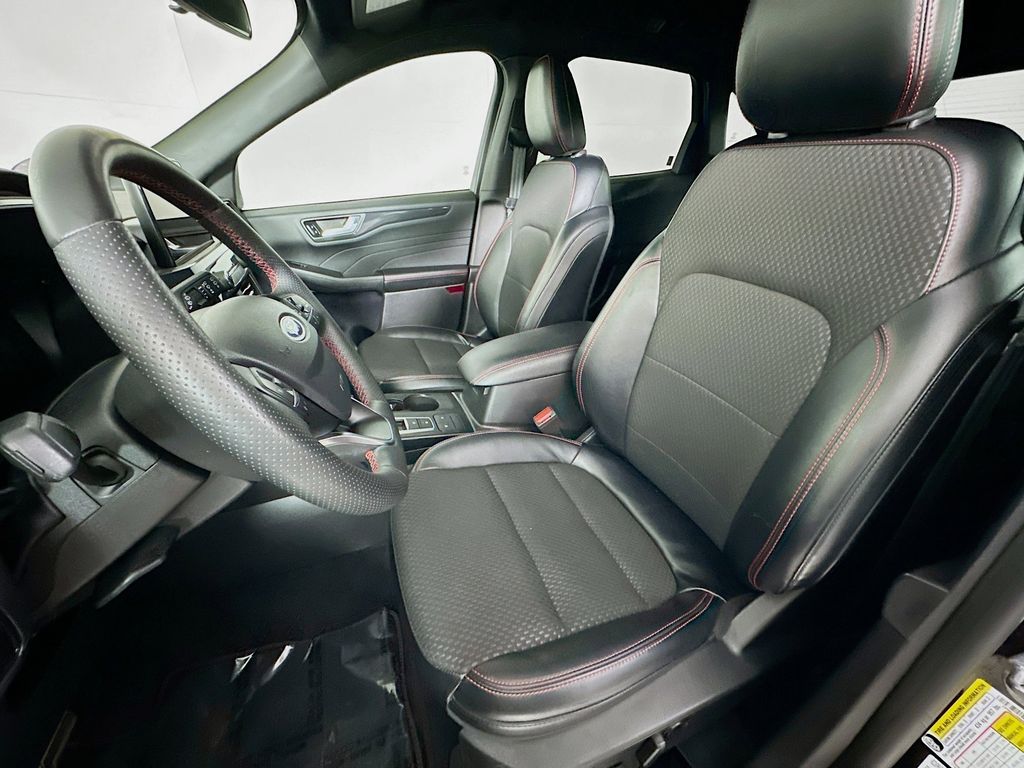 Thumbnail: 2023 Ford Escape - 11