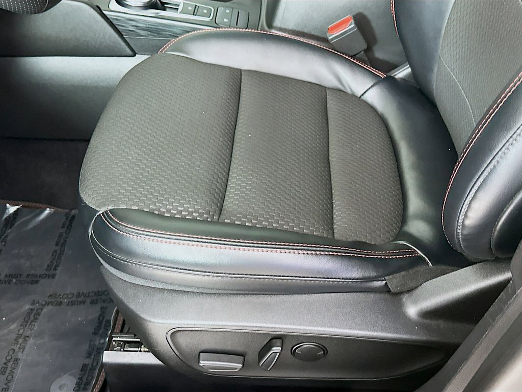 Thumbnail: 2023 Ford Escape - 30