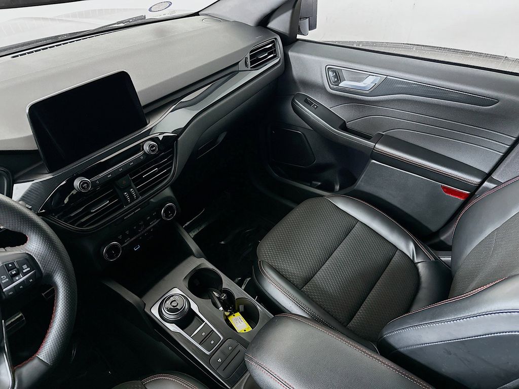 Thumbnail: 2023 Ford Escape - 14