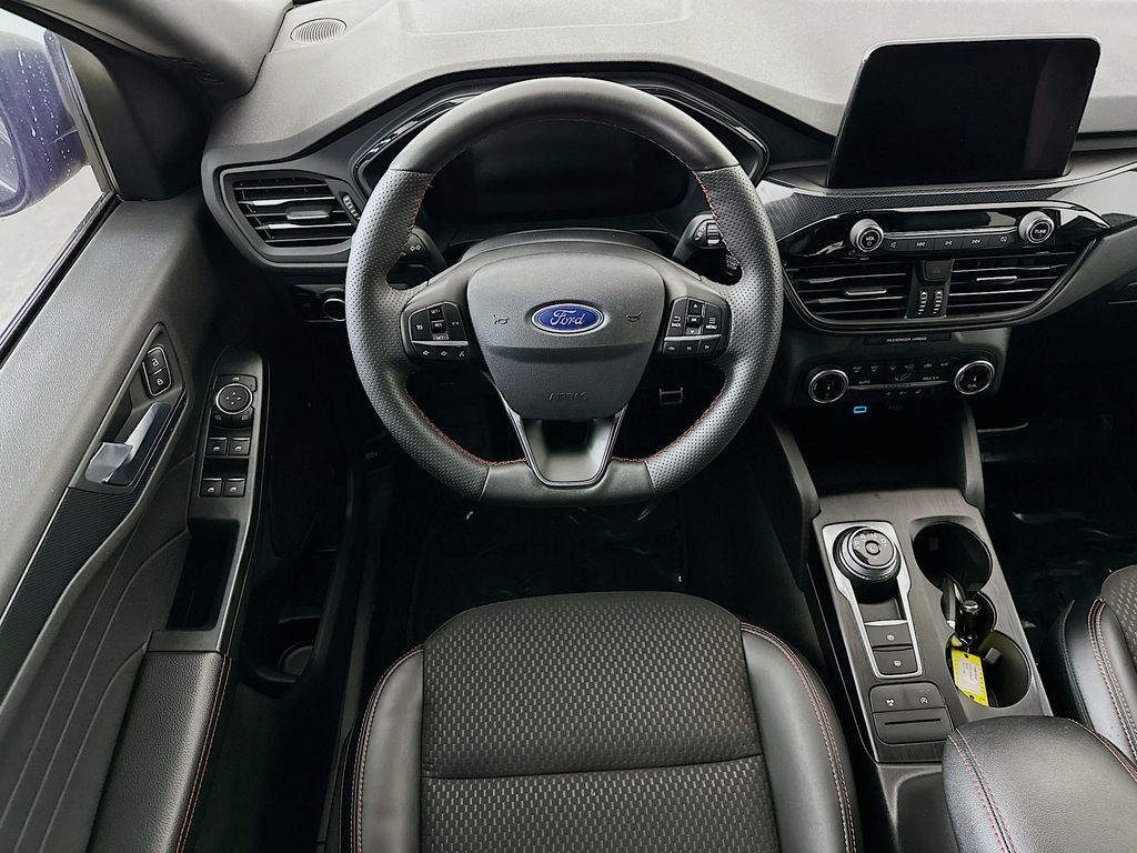 Thumbnail: 2023 Ford Escape - 10