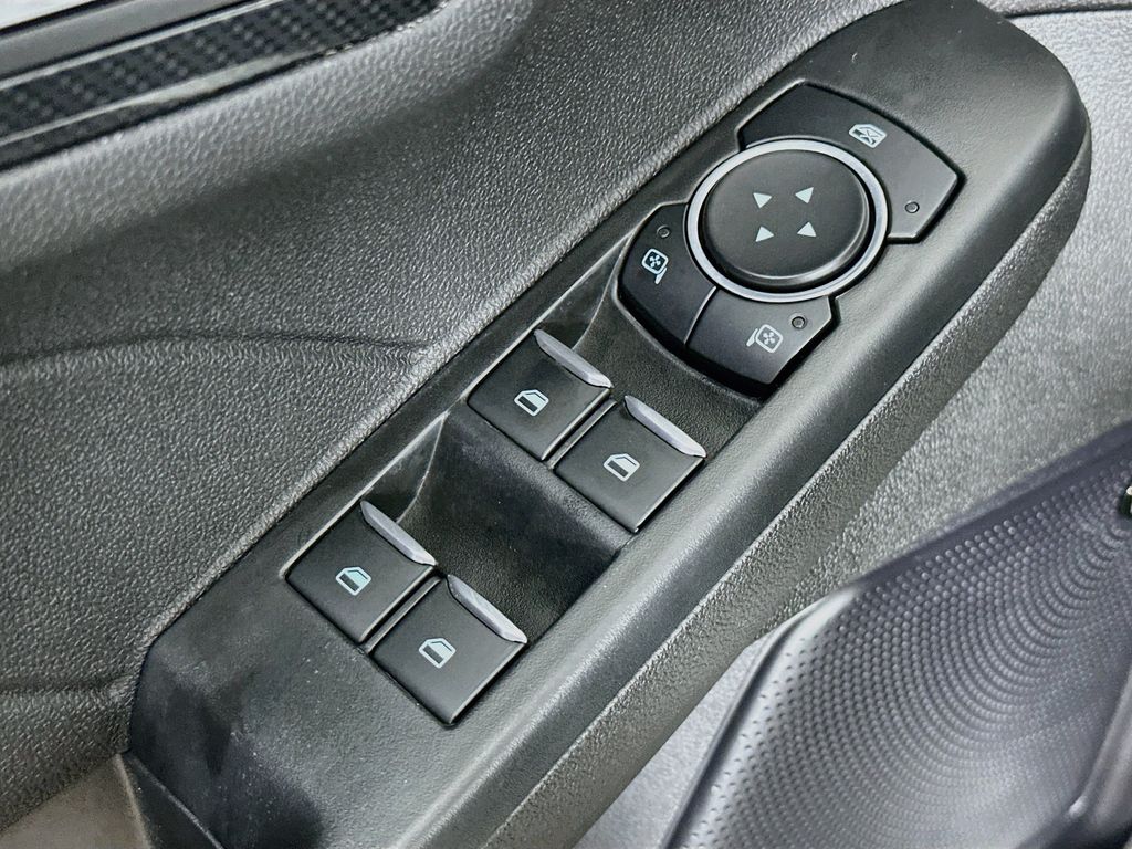 Thumbnail: 2023 Ford Escape - 29