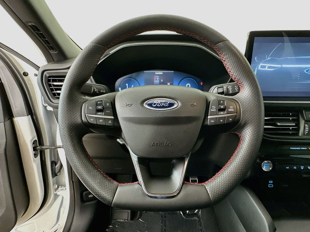 Thumbnail: 2023 Ford Escape - 15