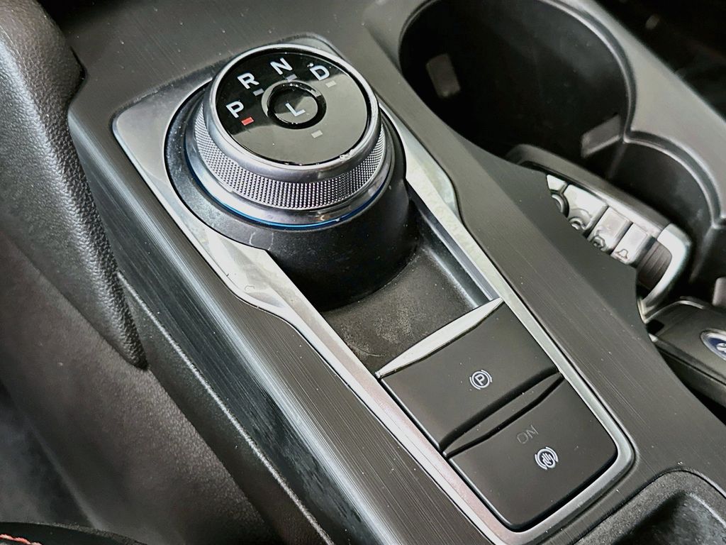 Thumbnail: 2023 Ford Escape - 17