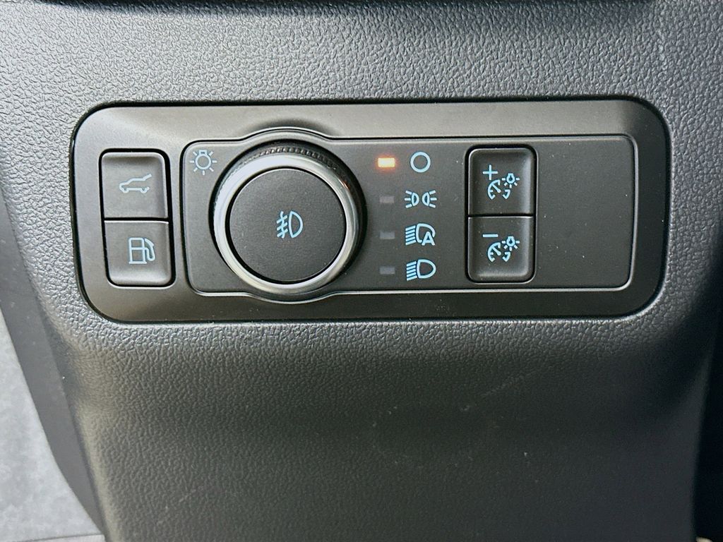 Thumbnail: 2026 Ford Escape - 26
