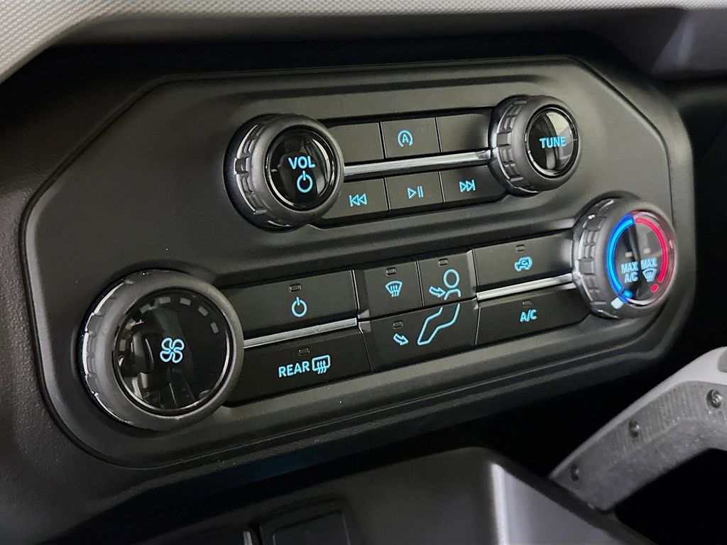 Thumbnail: 2023 Ford Bronco - 22