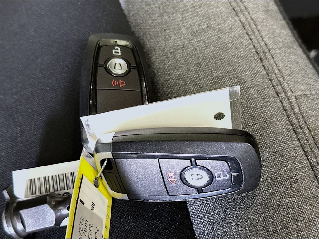 Thumbnail: 2023 Ford Bronco - 19