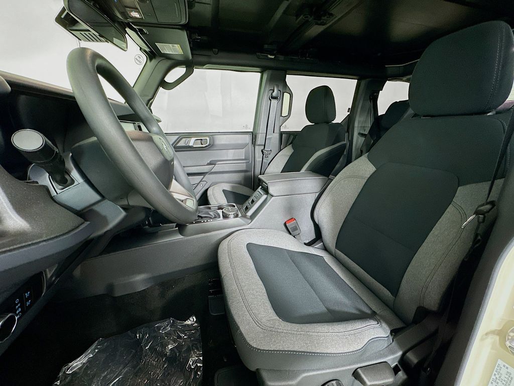 Thumbnail: 2026 Ford Bronco - 9