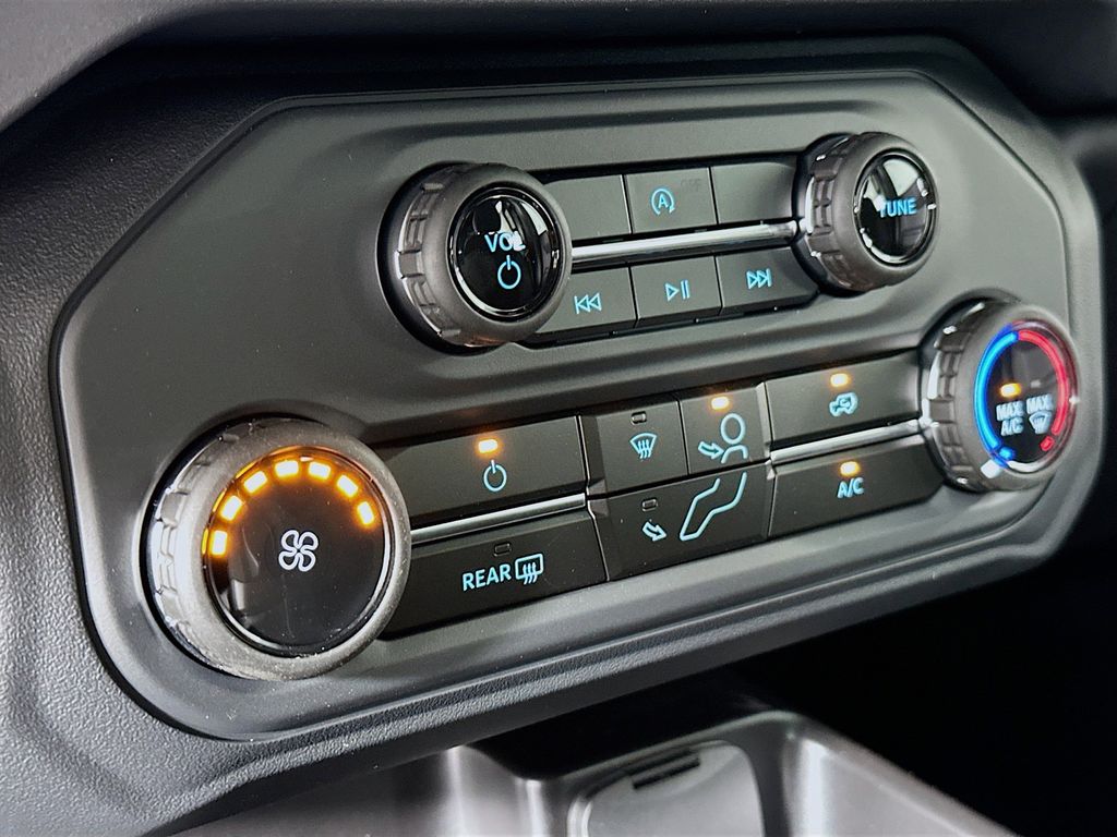 Thumbnail: 2025 Ford Bronco - 22