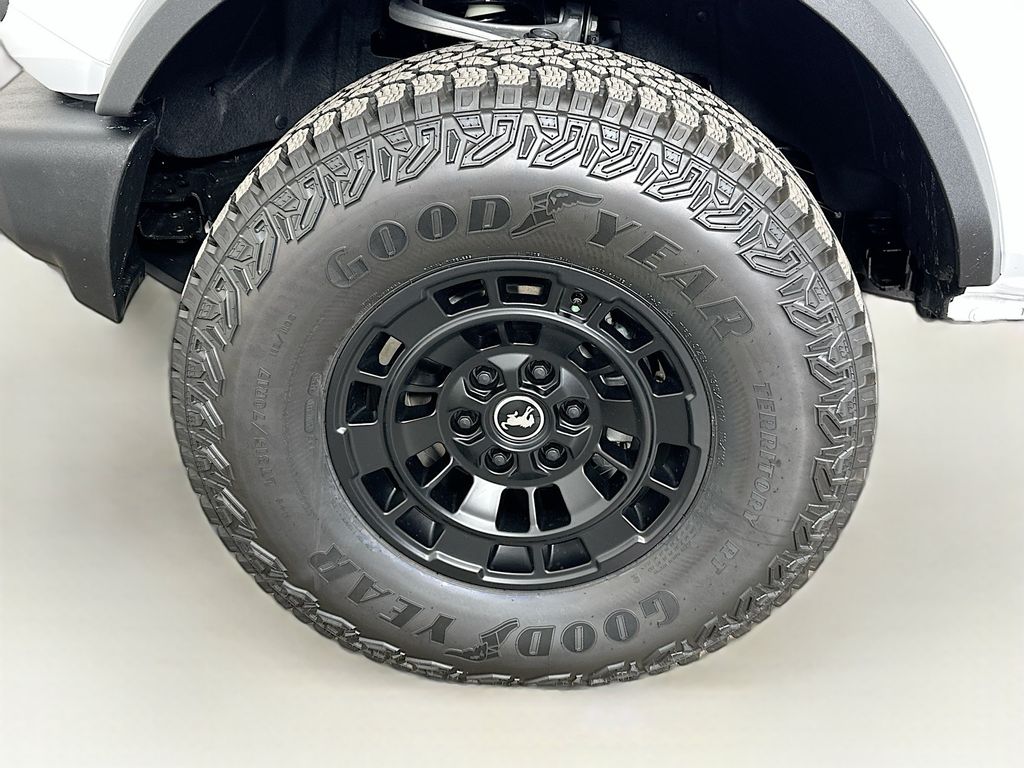 Thumbnail: 2026 Ford Bronco - 7