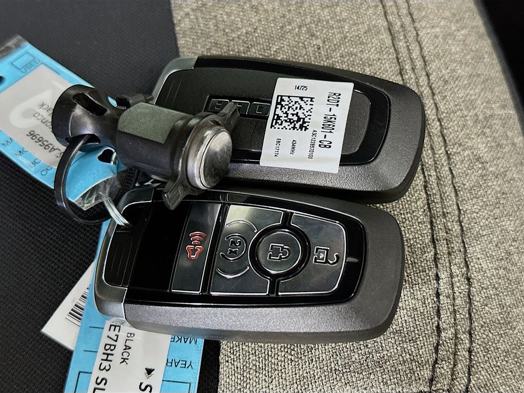 Thumbnail: 2025 Ford Bronco - 24