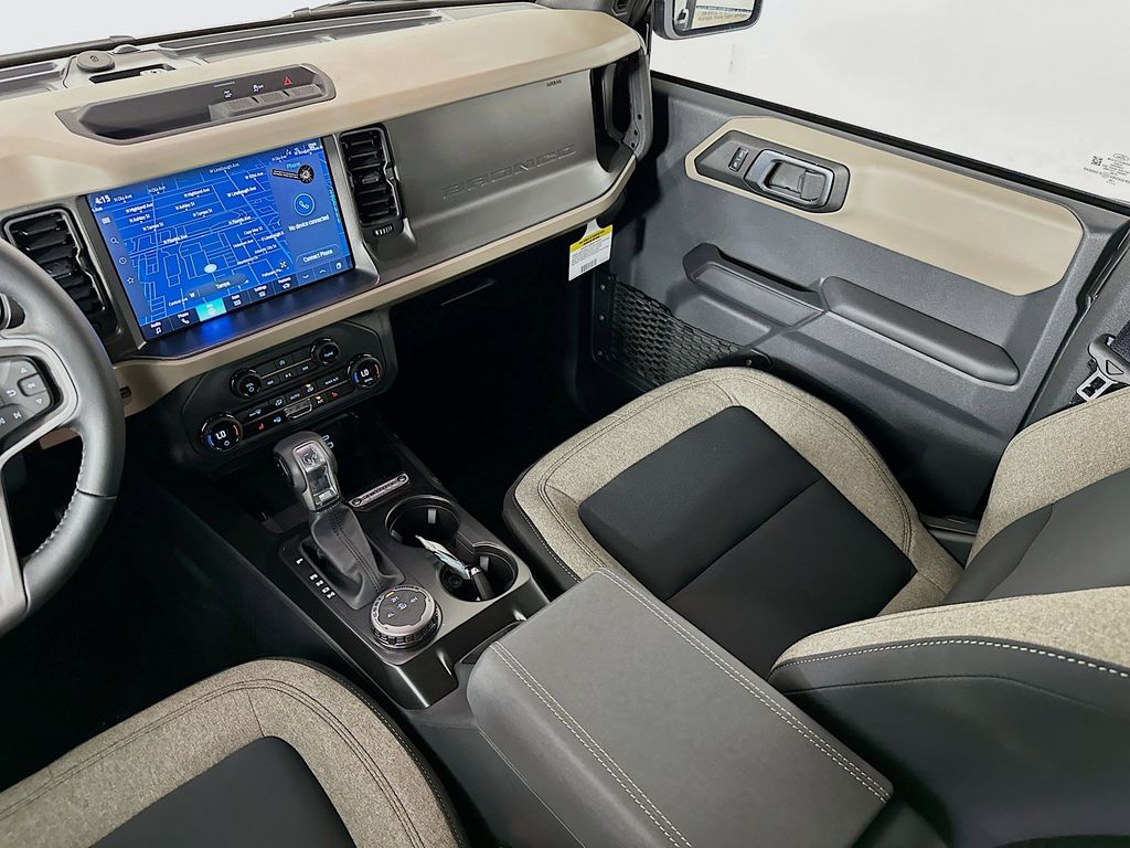 Thumbnail: 2025 Ford Bronco - 14