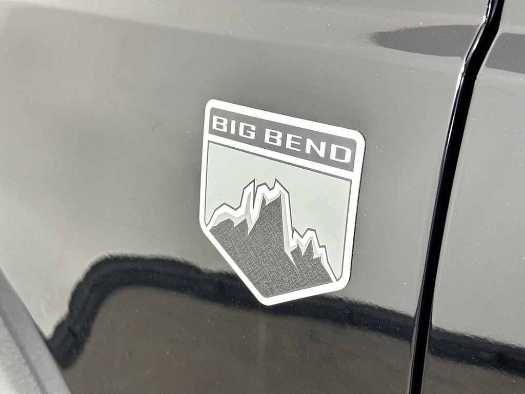 Thumbnail: 2025 Ford Bronco - 7