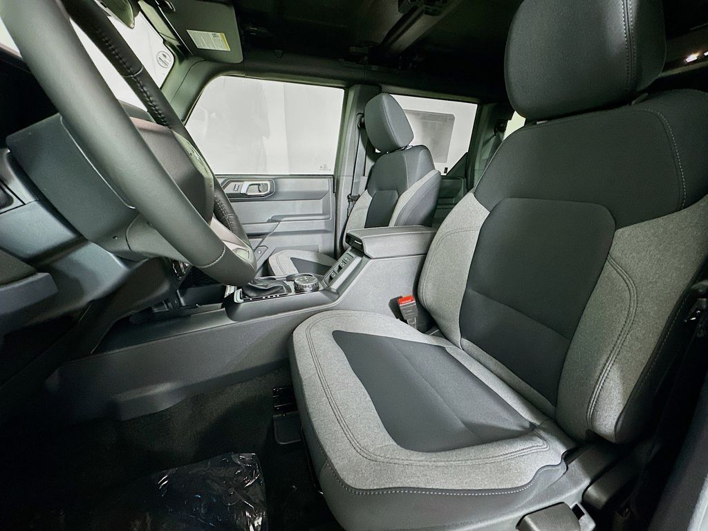 Thumbnail: 2025 Ford Bronco - 11