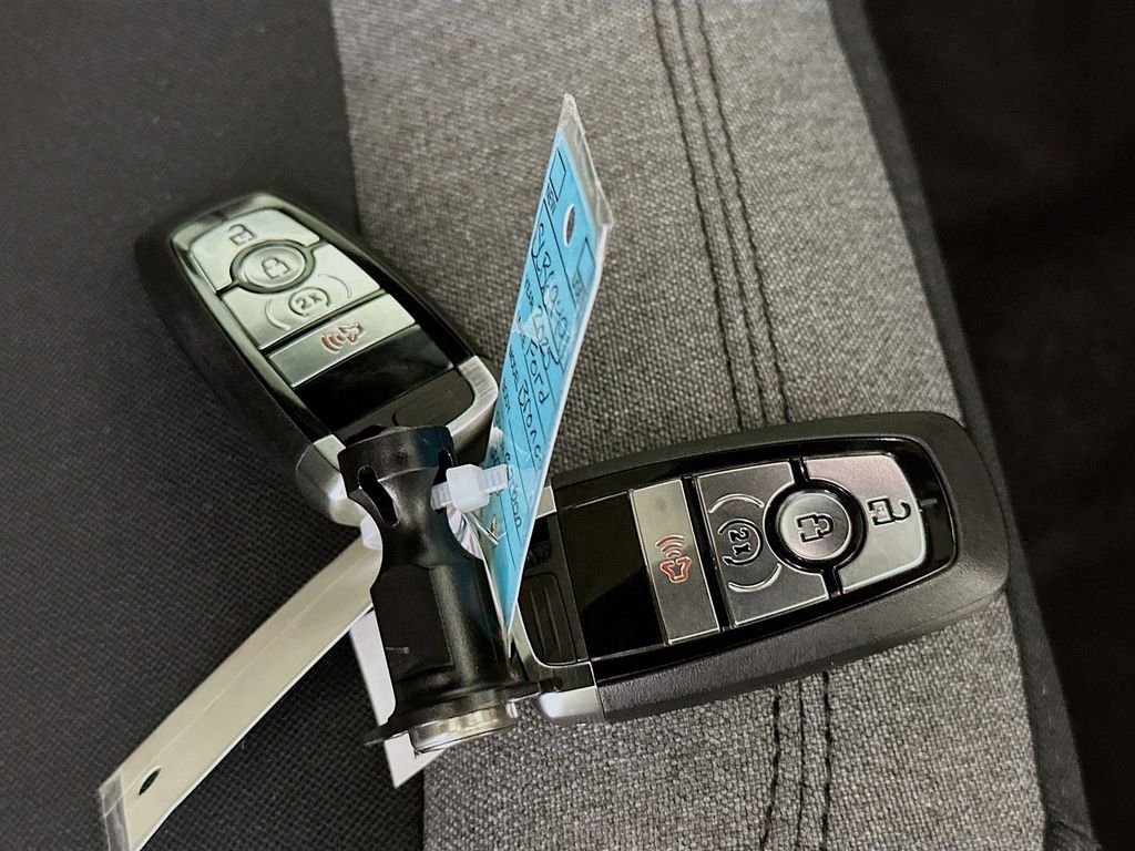 Thumbnail: 2025 Ford Bronco - 20