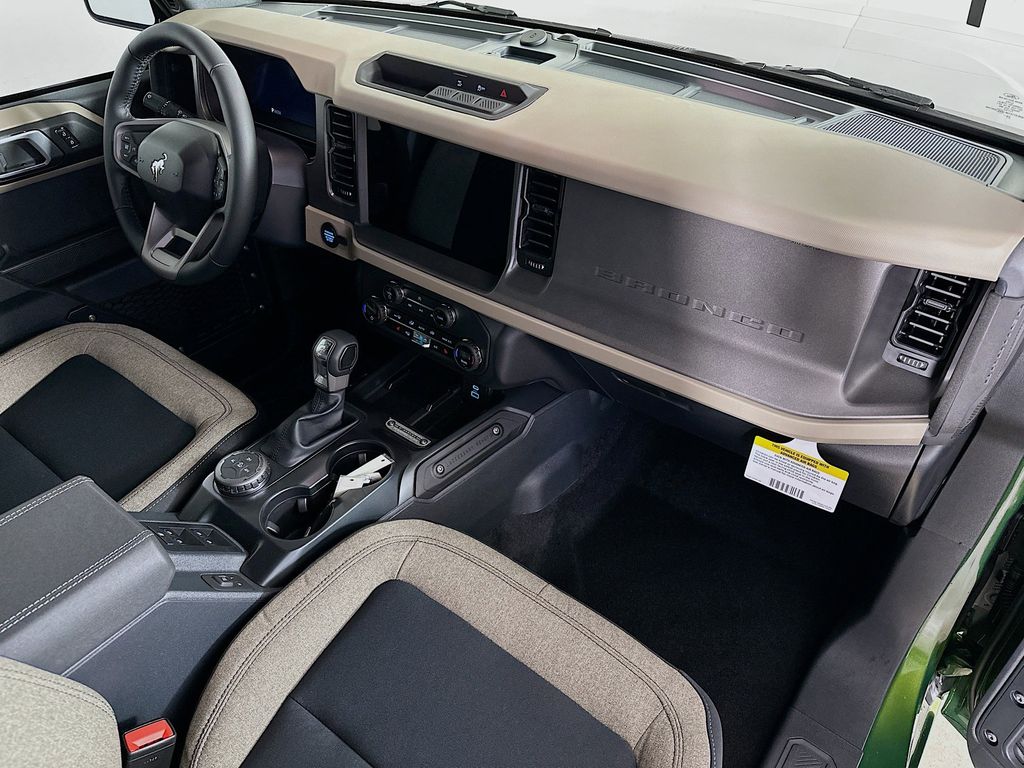 Thumbnail: 2025 Ford Bronco - 32