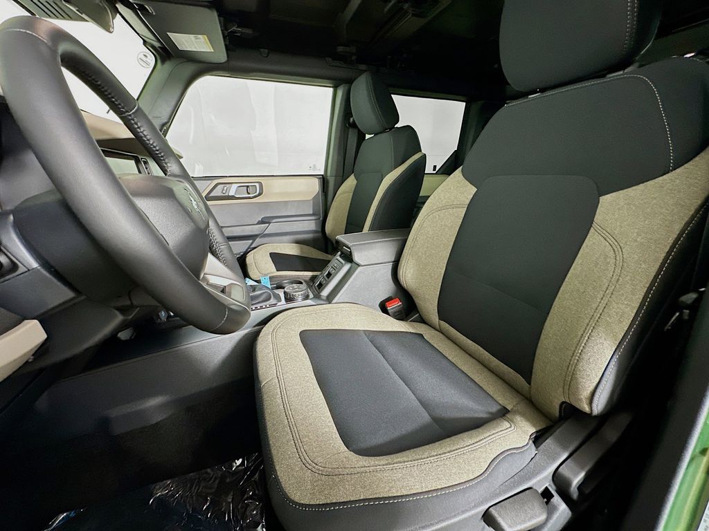 Thumbnail: 2025 Ford Bronco - 10