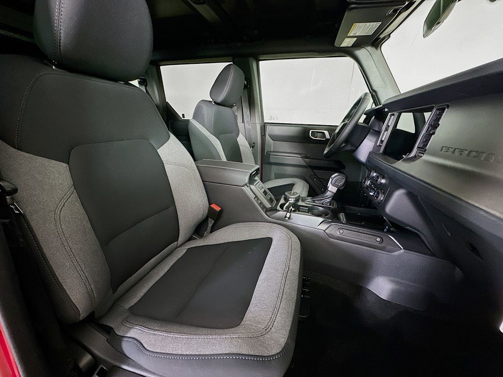 Thumbnail: 2025 Ford Bronco - 11