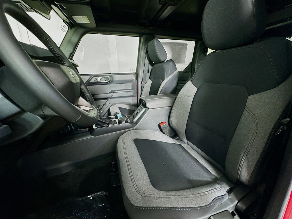 Thumbnail: 2025 Ford Bronco - 10