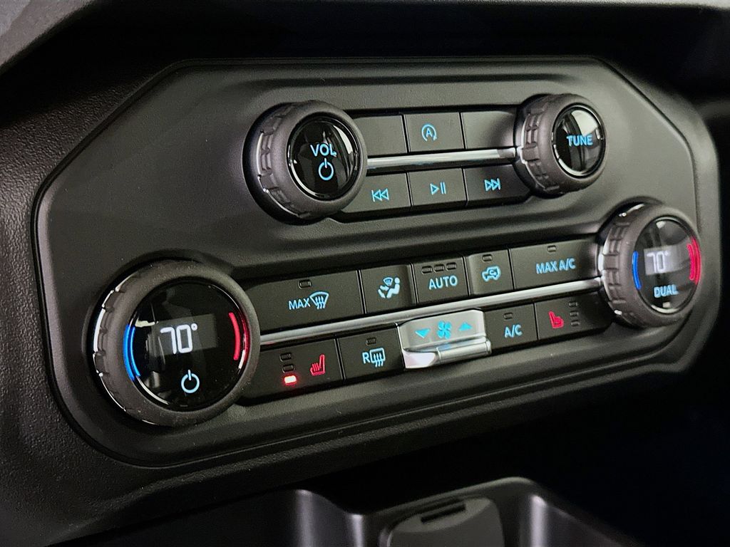 Thumbnail: 2025 Ford Bronco - 23