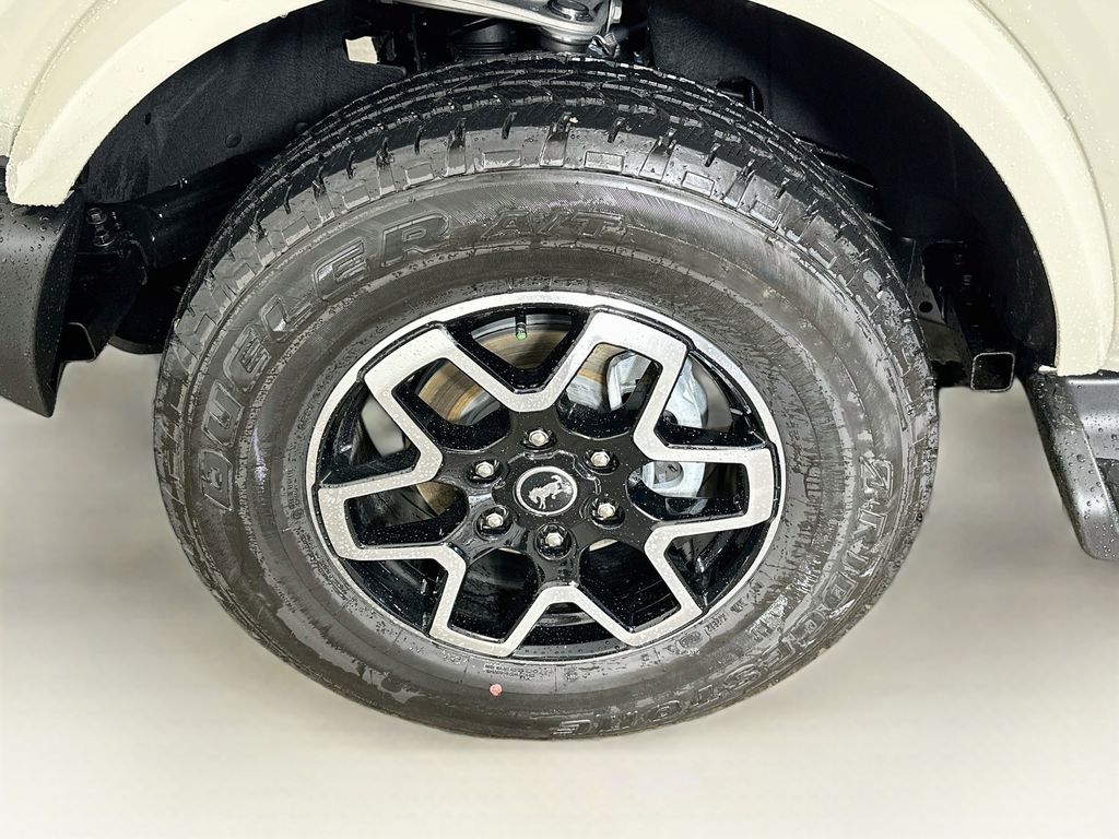 Thumbnail: 2026 Ford Bronco - 7