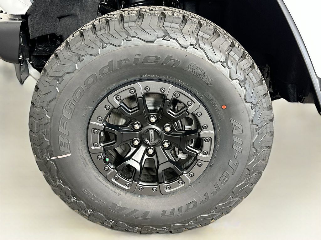 Thumbnail: 2025 Ford Bronco - 7