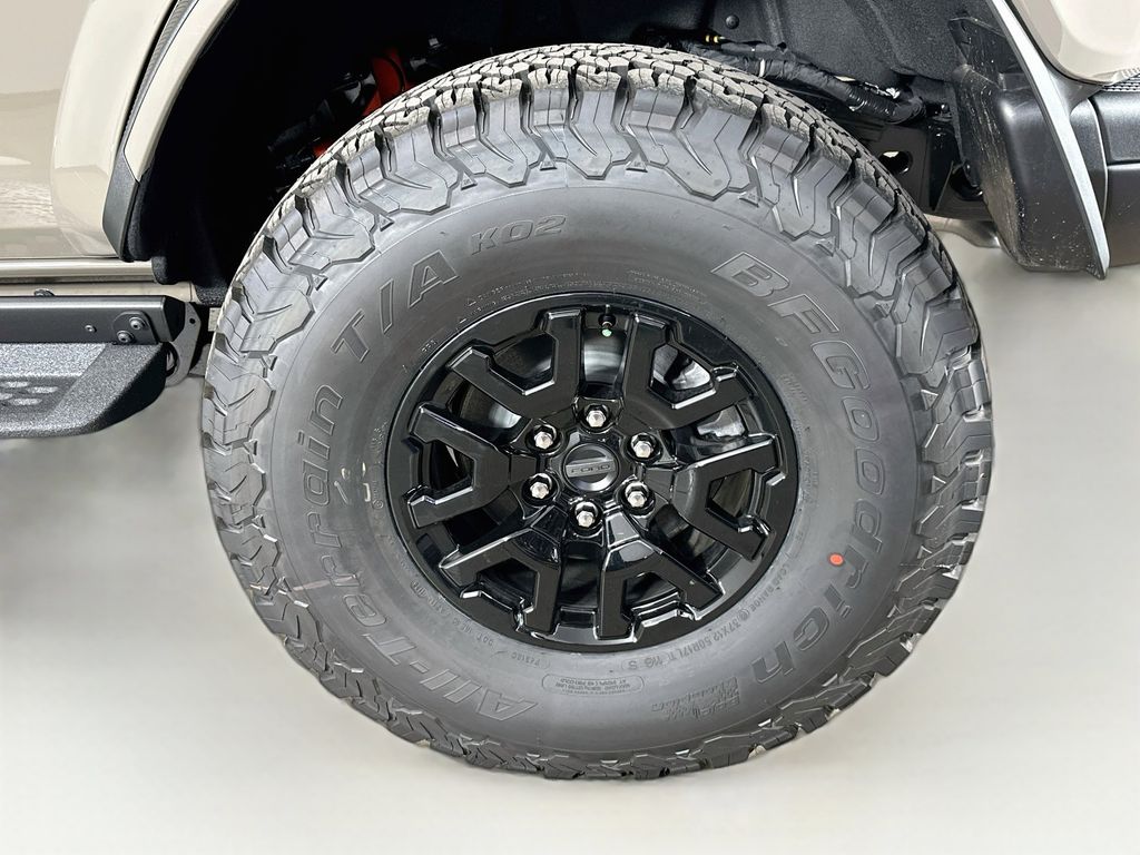 Thumbnail: 2026 Ford Bronco - 7