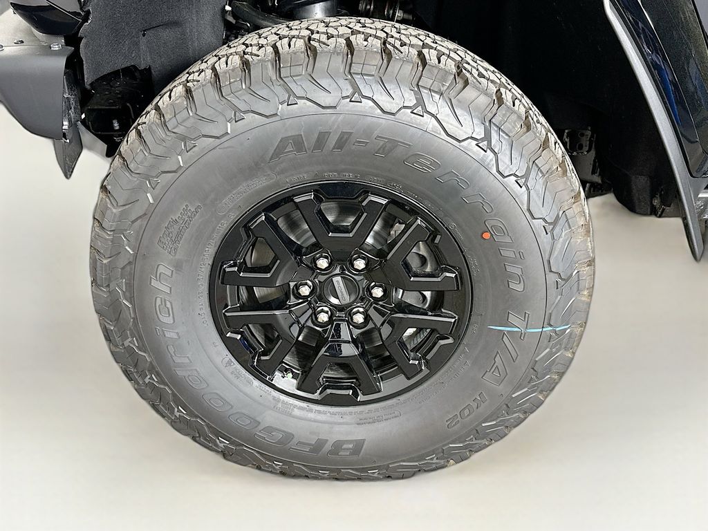 Thumbnail: 2026 Ford Bronco - 8