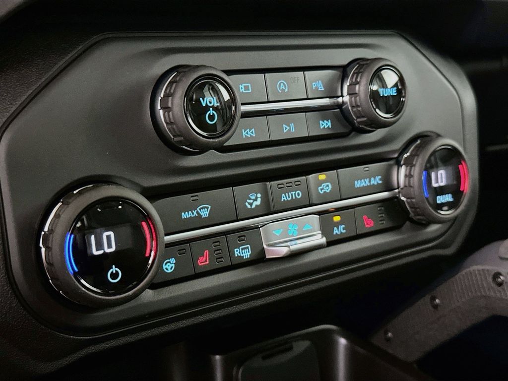 Thumbnail: 2026 Ford Bronco - 21
