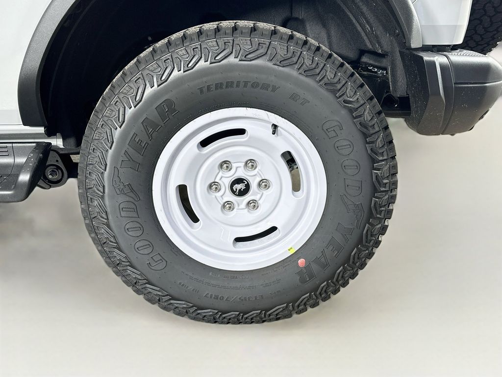 Thumbnail: 2026 Ford Bronco - 8