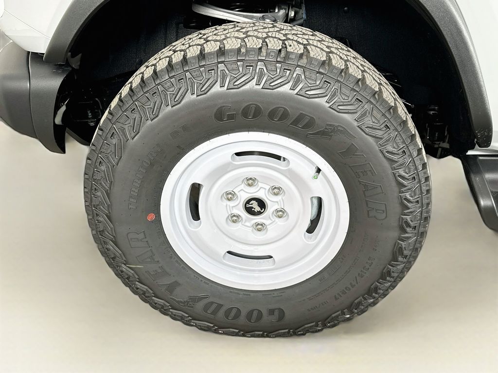 Thumbnail: 2026 Ford Bronco - 7