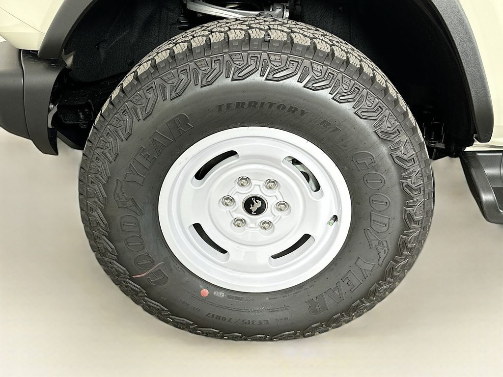 Thumbnail: 2026 Ford Bronco - 7
