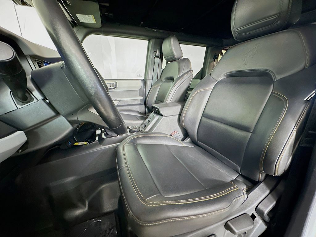 Thumbnail: 2021 Ford Bronco - 11