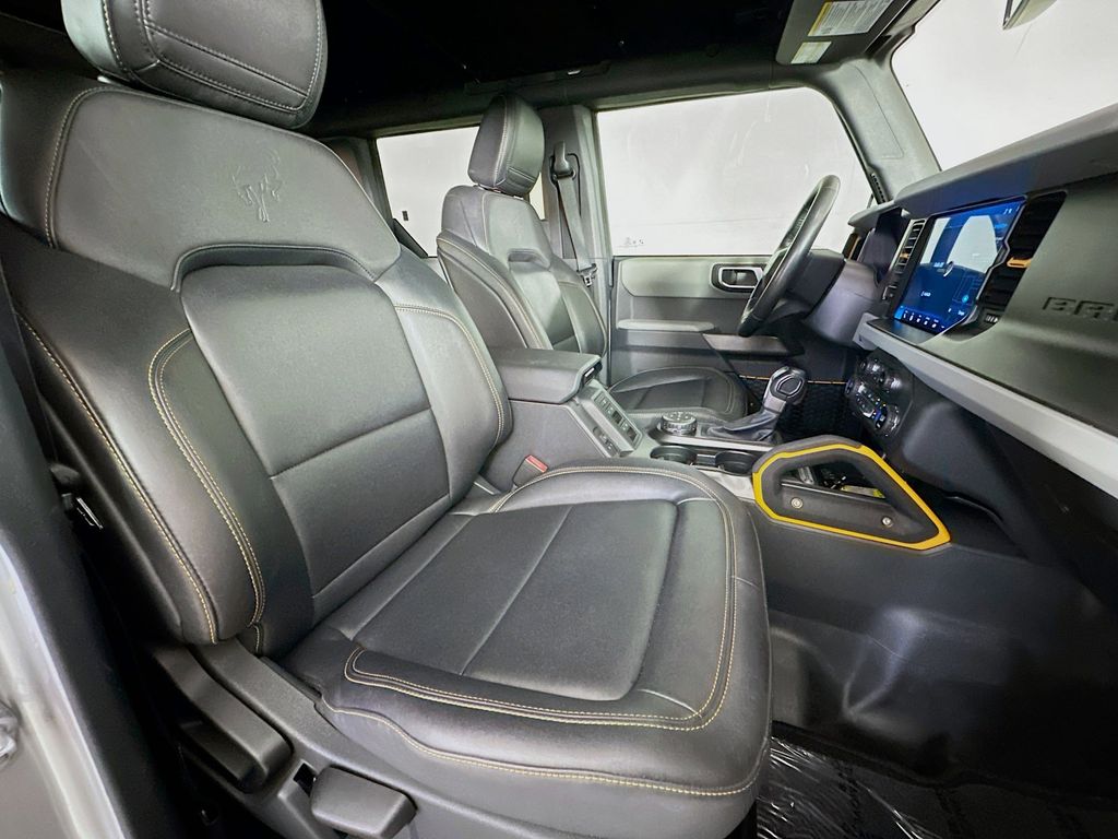 Thumbnail: 2021 Ford Bronco - 12