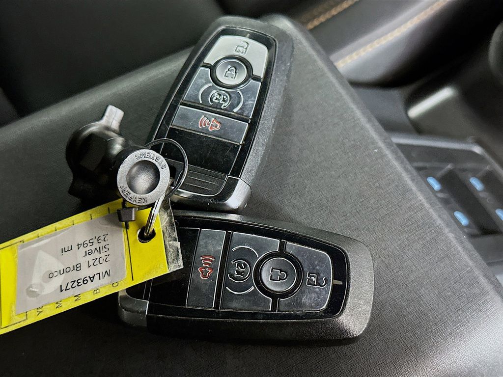 Thumbnail: 2021 Ford Bronco - 19