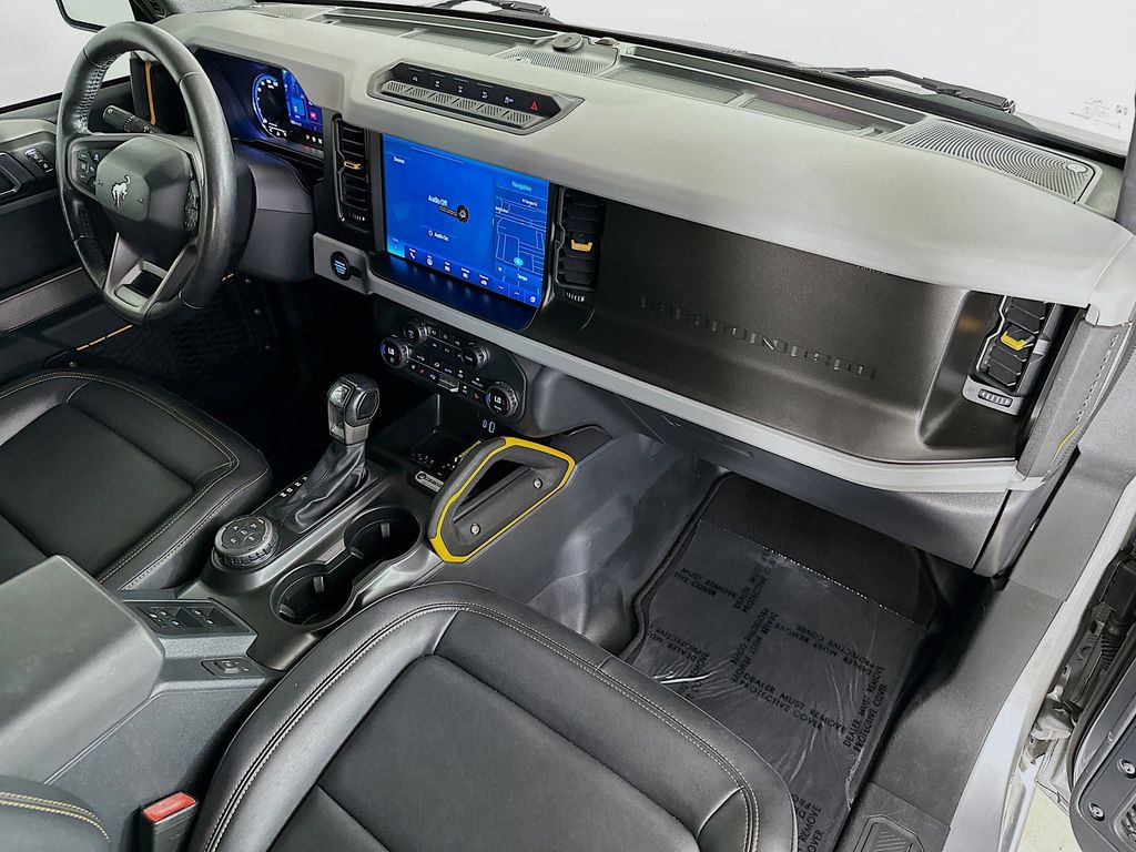 Thumbnail: 2021 Ford Bronco - 31