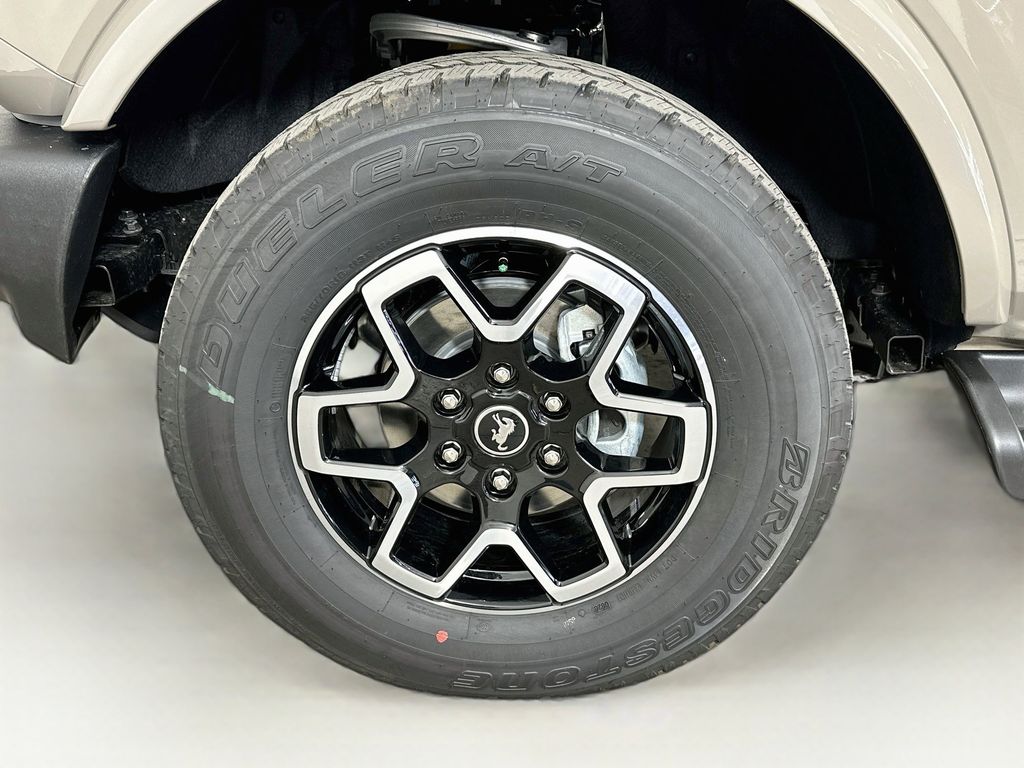 Thumbnail: 2026 Ford Bronco - 8