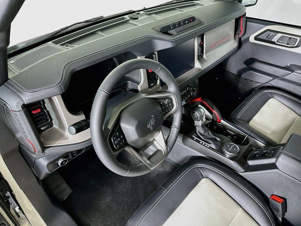 Thumbnail: 2026 Ford Bronco - 2