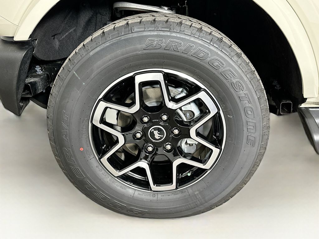 Thumbnail: 2026 Ford Bronco - 7