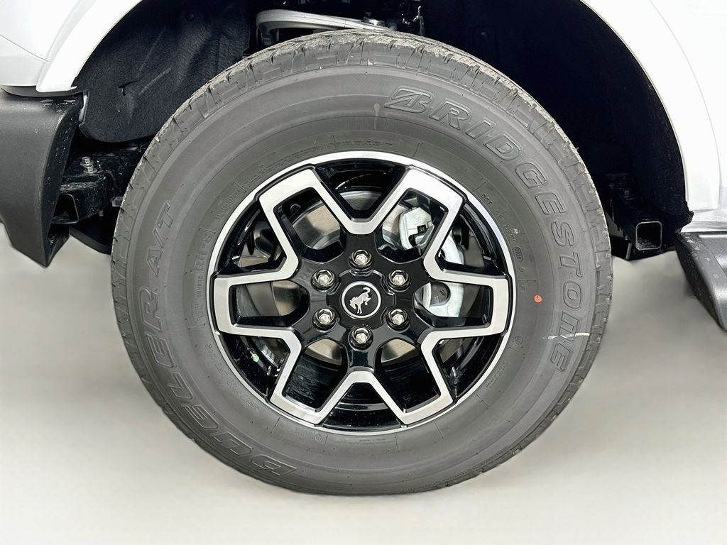 Thumbnail: 2026 Ford Bronco - 7