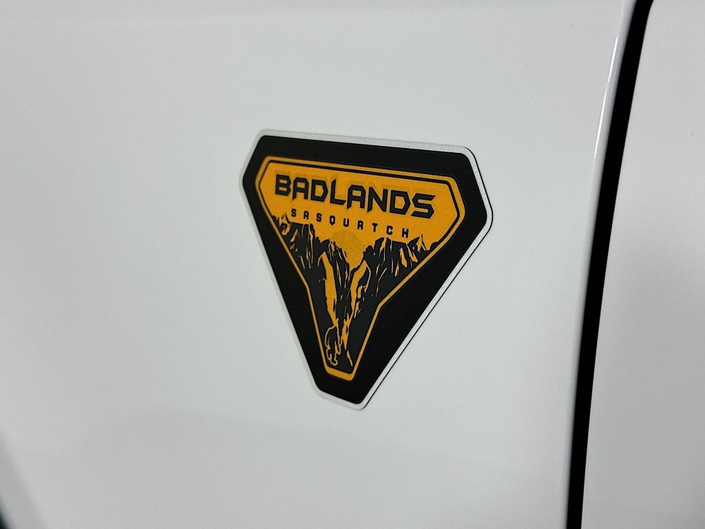 Thumbnail: 2026 Ford Bronco - 6